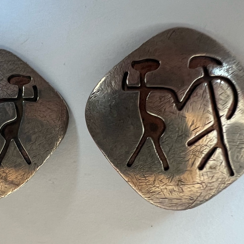 Dancing Figures Artist signed 925  (by SCW) sterling silver Clip On Earrings 80s
